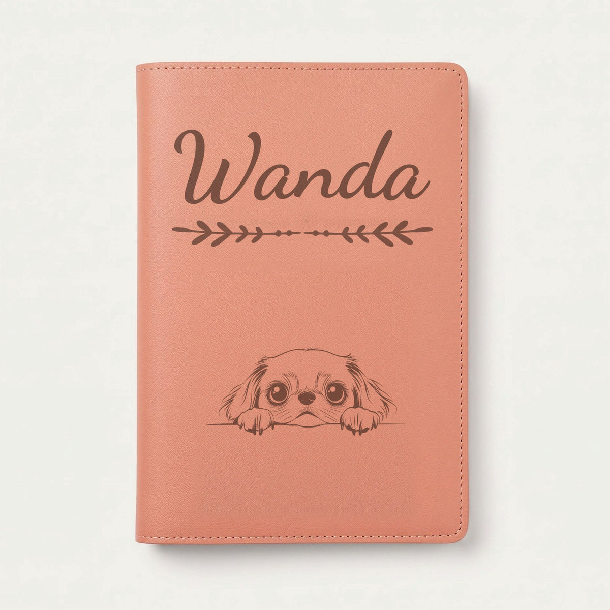 Protège carnet de santé chien personnalisé – Épagneul japonais — Terracotta — Flèche — gravure « Wanda »