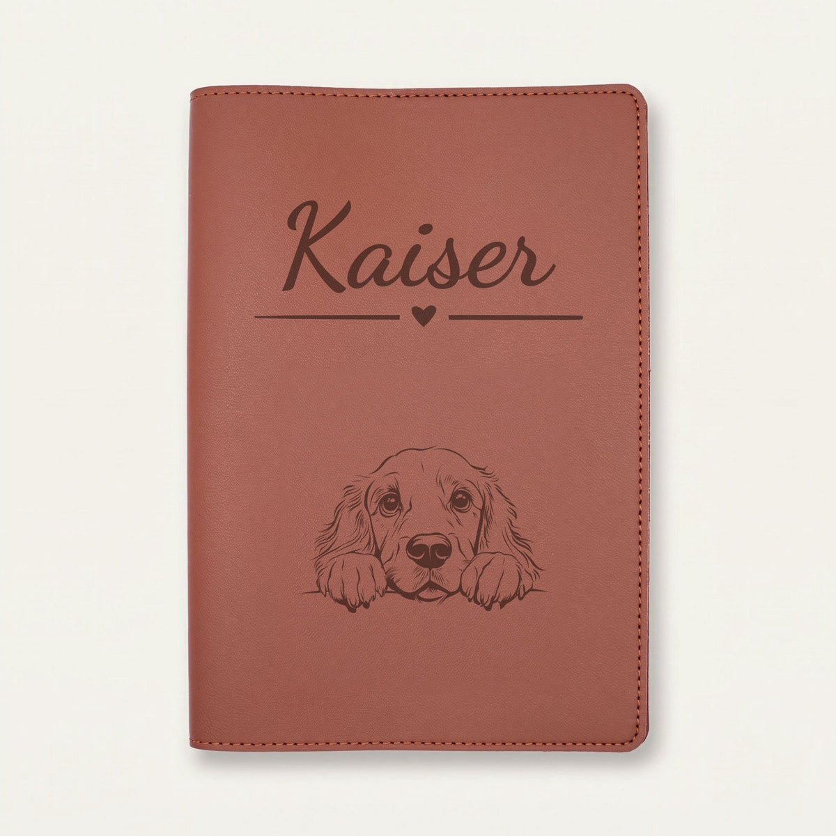 Protège carnet de santé chien personnalisé – Field spaniel — Chocolat — Cœur — gravure « Kaiser »