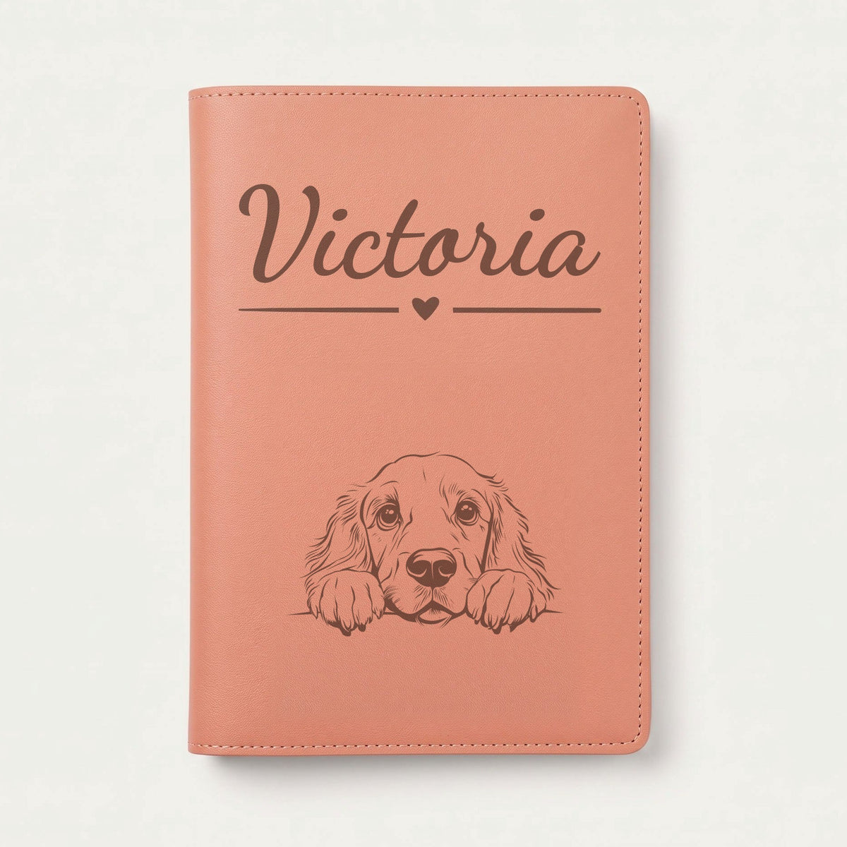 Protège carnet de santé chien personnalisé – Field spaniel — Terracotta — Cœur — gravure « Victoria »