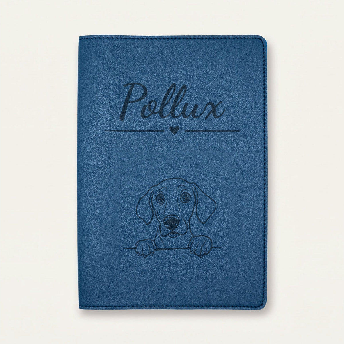 Protège carnet de santé chien personnalisé – Foxhound anglais — Bleu nuit — Cœur — gravure « Pollux »