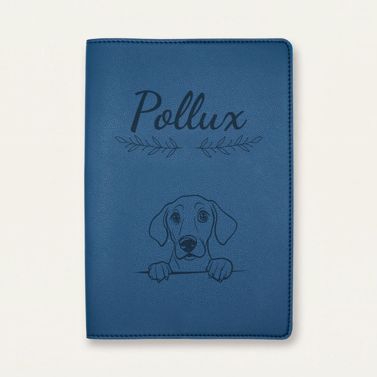 Protège carnet de santé chien personnalisé – Foxhound anglais — Bleu nuit — Rameaux — gravure « Pollux »