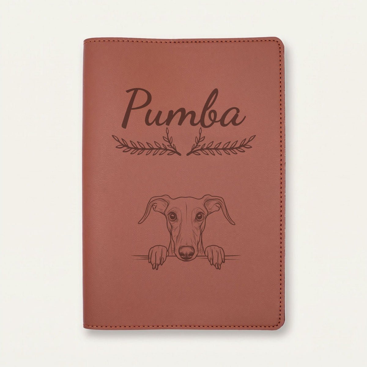 Protège carnet de santé chien personnalisé – Greyhound — Chocolat — Bouquet — gravure « Pumba »