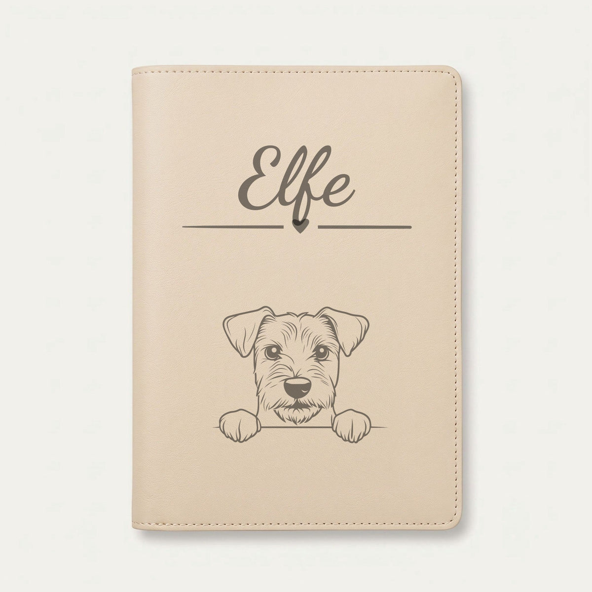 Protège carnet de santé chien personnalisé – Lakeland terrier — Crème vanille — Cœur — gravure « Elfe »