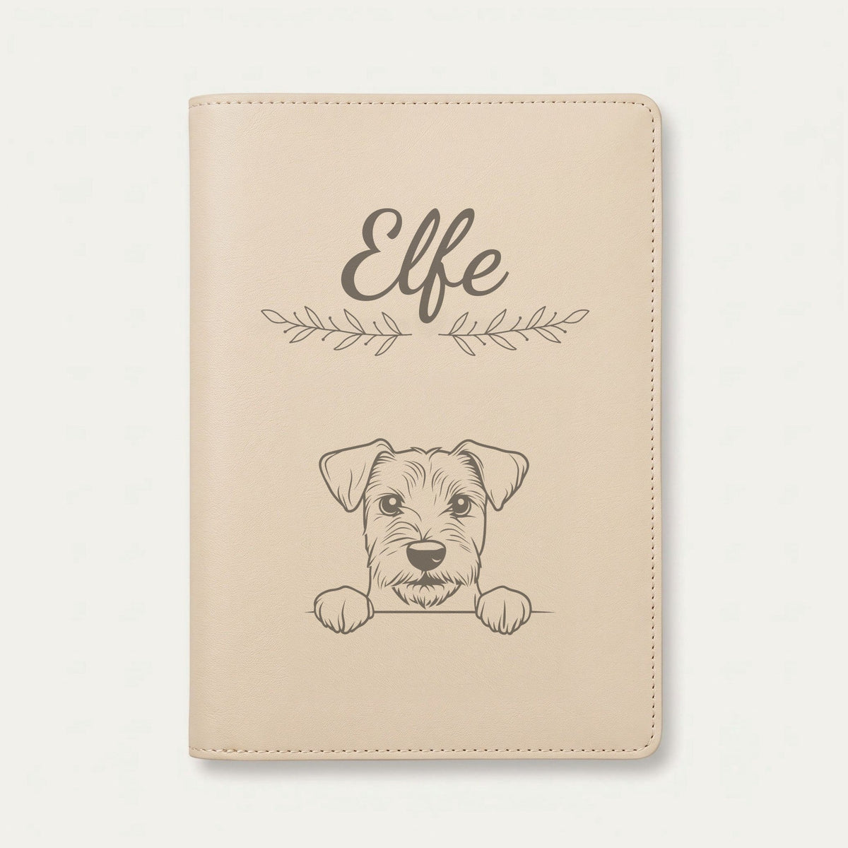 Protège carnet de santé chien personnalisé – Lakeland terrier — Crème vanille — Rameaux — gravure « Elfe »