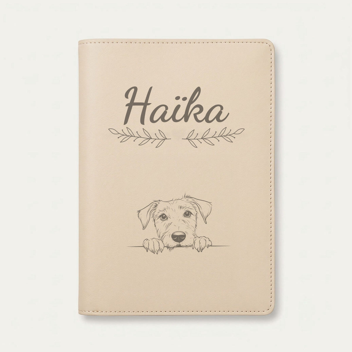 Protège carnet de santé chien personnalisé – Lévrier irlandais — Crème vanille — Rameaux — gravure « Haïka »