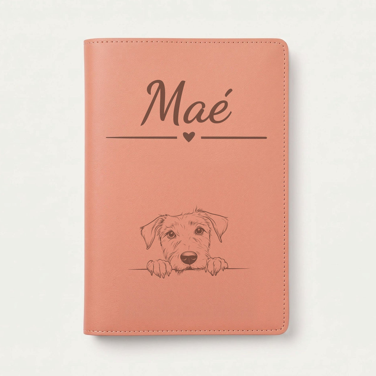 Protège carnet de santé chien personnalisé – Lévrier irlandais — Terracotta — Cœur — gravure « Maé »