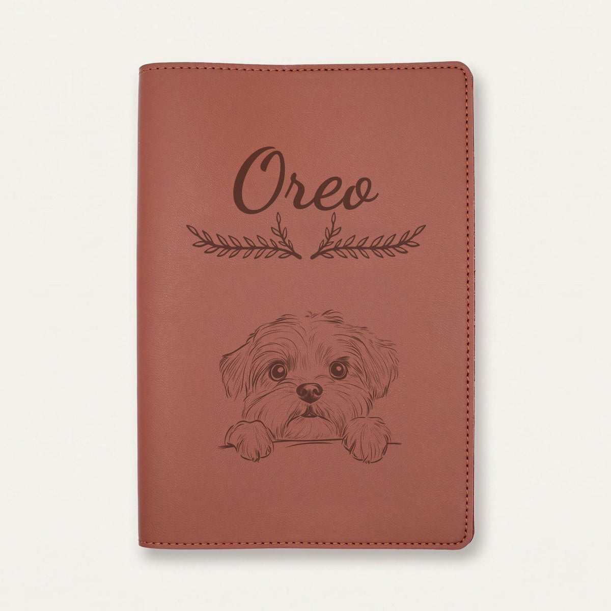 Protège carnet de santé chien personnalisé – Lhassa apso — Chocolat — Bouquet — gravure « Oreo »