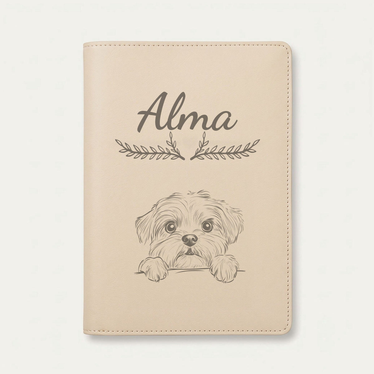 Protège carnet de santé chien personnalisé – Lhassa apso — Crème vanille — Bouquet — gravure « Alma »