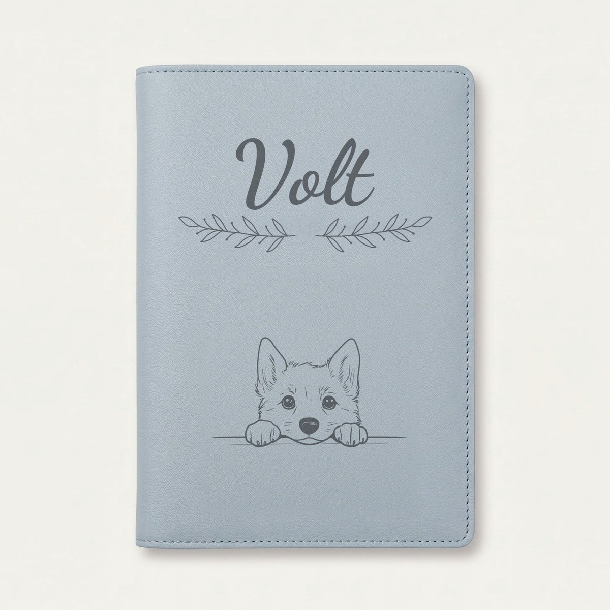Protège carnet de santé chien personnalisé – Lundehund norvégien — Bleu nuage — Rameaux — gravure « Volt »