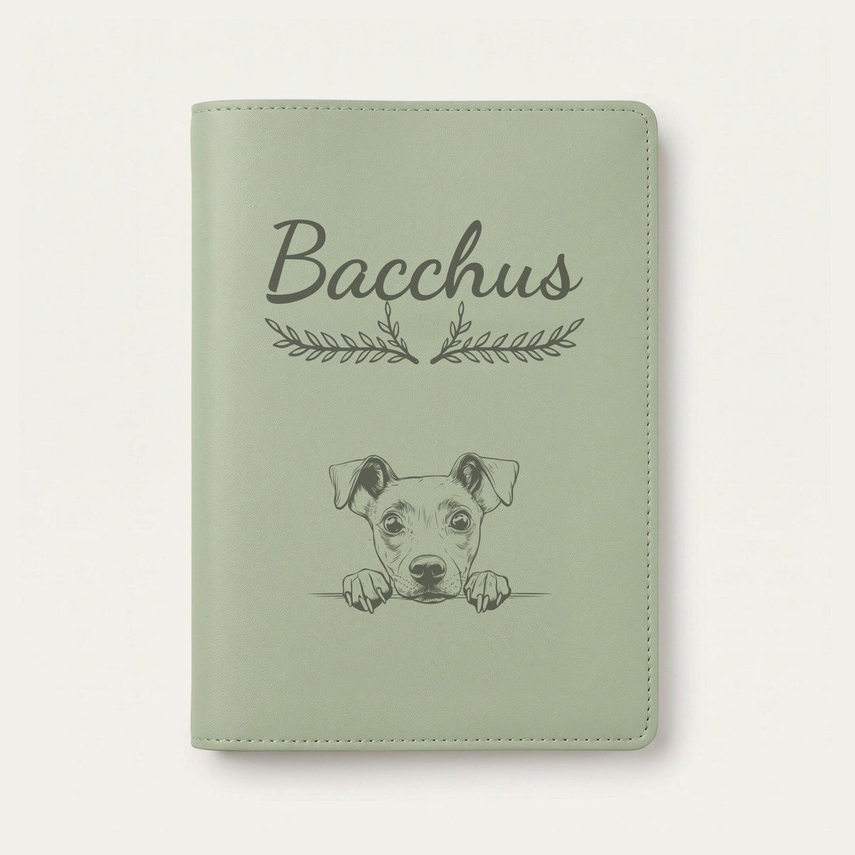 Protège carnet de santé chien personnalisé – Manchester terrier — Vert sauge — Bouquet — gravure « Bacchus »