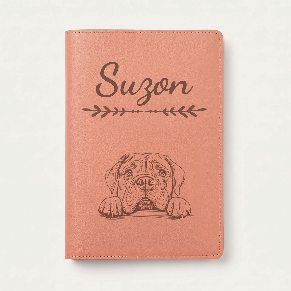 Protège carnet de santé chien personnalisé – Mâtin napolitain — Terracotta — Flèche — gravure « Suzon »