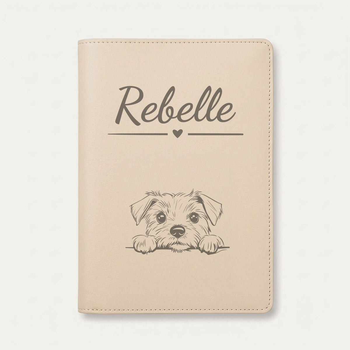 Protège carnet de santé chien personnalisé – Norfolk terrier — Crème vanille — Cœur — gravure « Rebelle »
