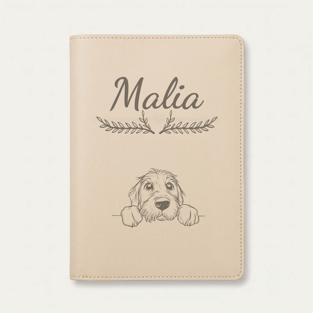 Protège carnet de santé chien personnalisé – Otterhound — Crème vanille — Bouquet — gravure « Malia »