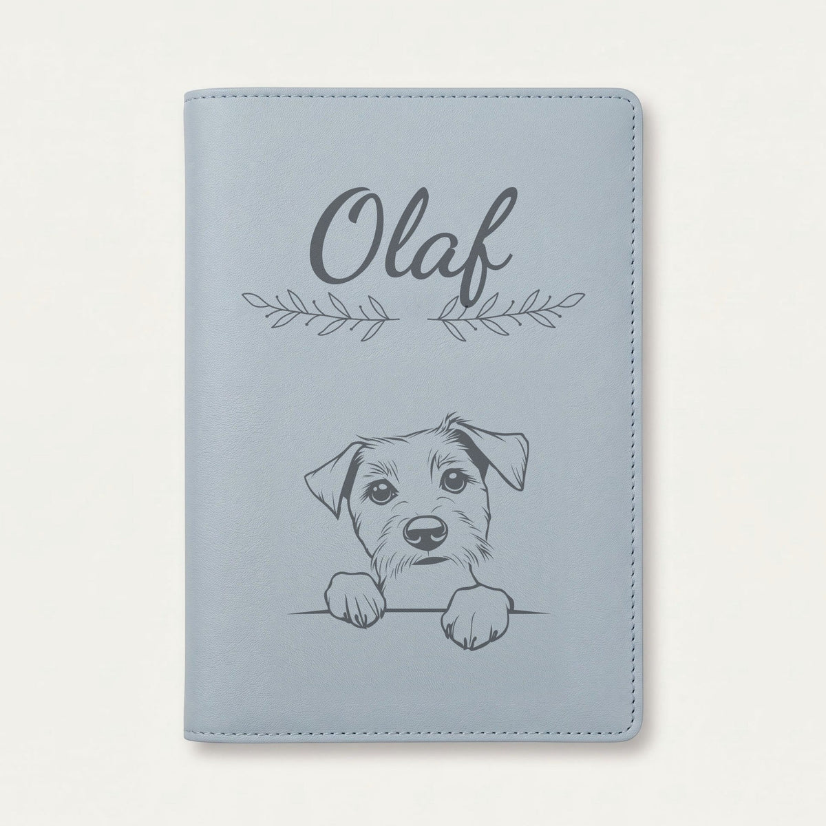 Protège carnet de santé chien personnalisé – Parson Russell terrier — Bleu nuage — Rameaux — gravure « Olaf »