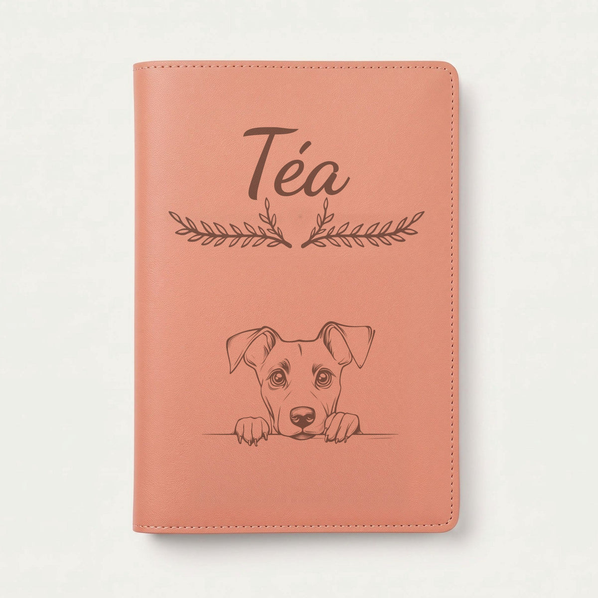 Protège carnet de santé chien personnalisé – Pinscher allemand — Terracotta — Bouquet — gravure « Téa »