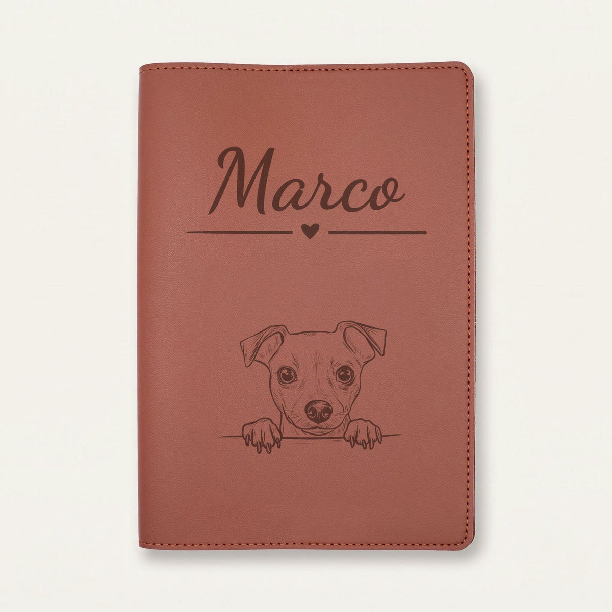 Protège carnet de santé chien personnalisé – Pinscher nain — Chocolat — Cœur — gravure « Marco »