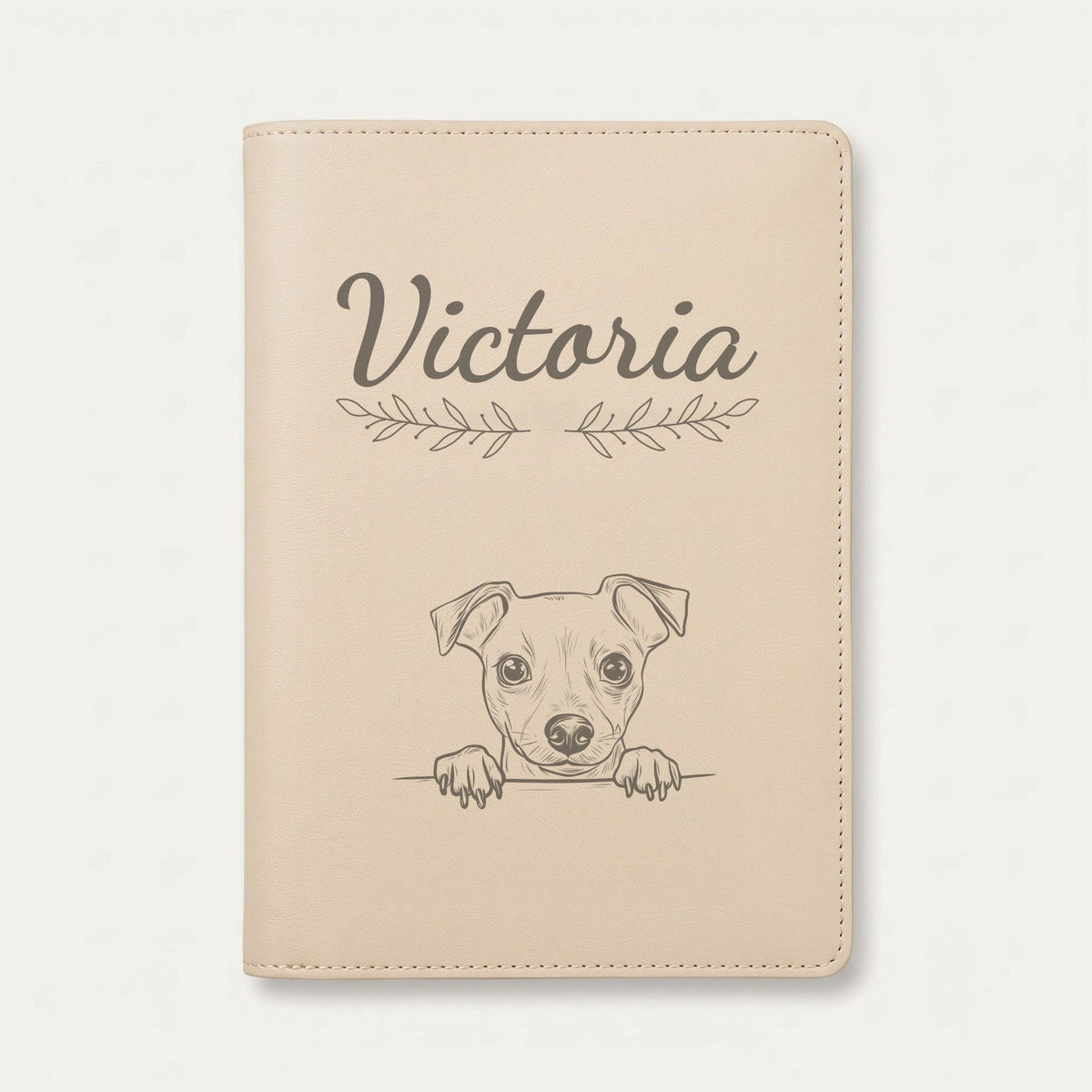 Protège carnet de santé chien personnalisé – Pinscher nain — Crème vanille — Rameaux — gravure « Victoria »