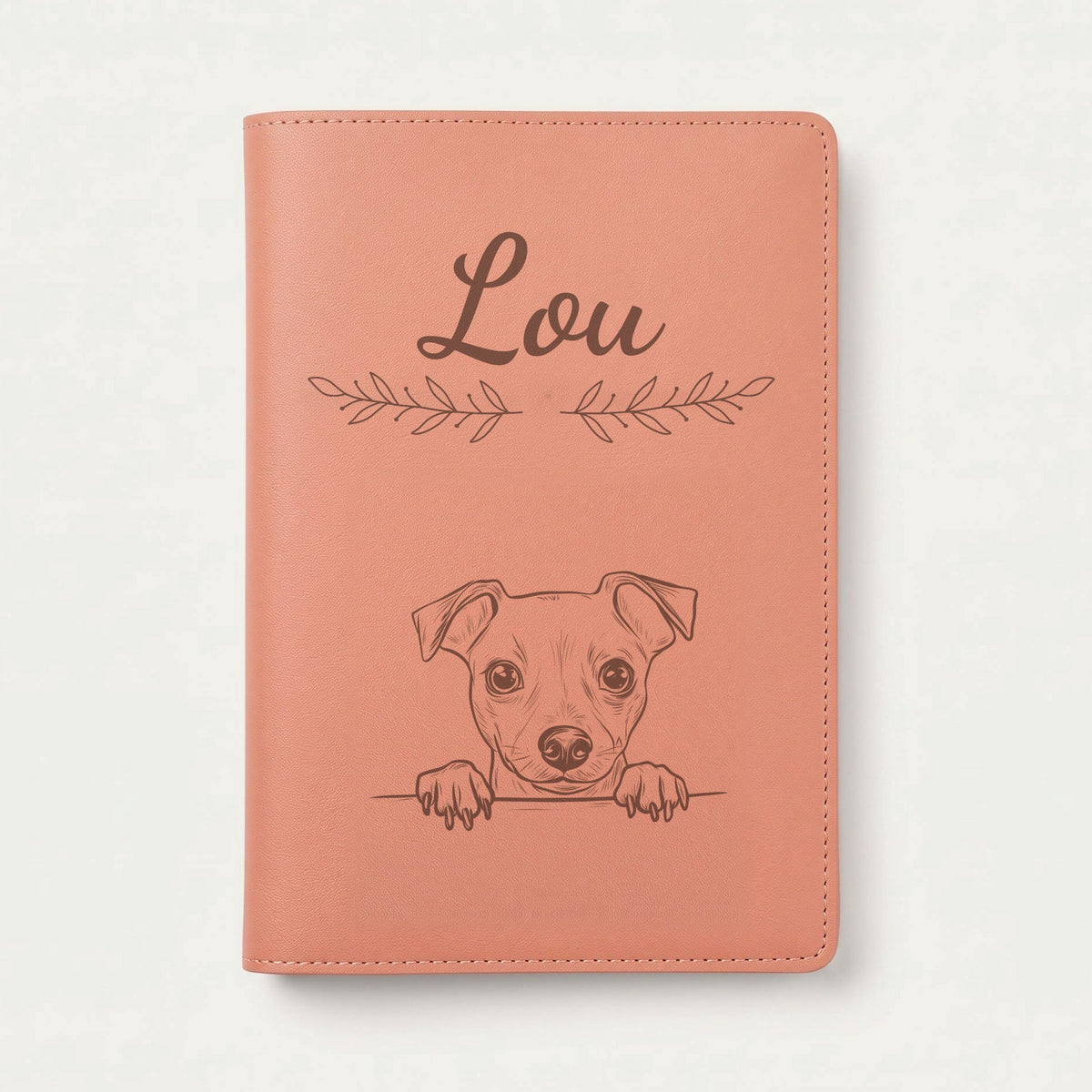 Protège carnet de santé chien personnalisé – Pinscher nain — Terracotta — Rameaux — gravure « Lou »