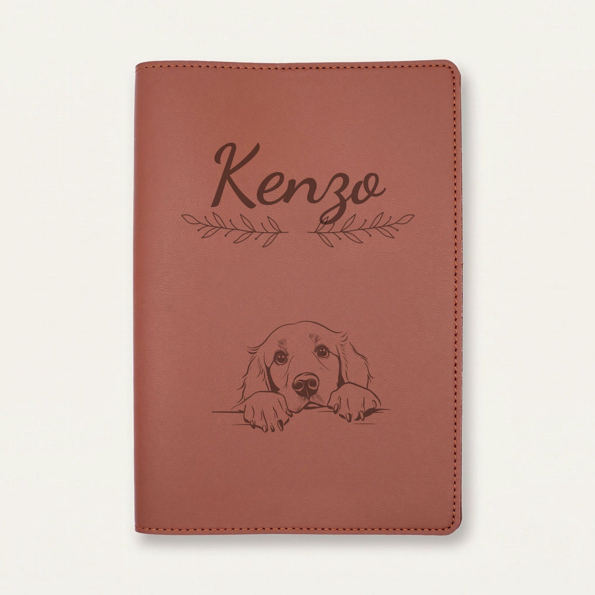 Protège carnet de santé chien personnalisé – Retriever à poil plat — Chocolat — Rameaux — gravure « Kenzo »