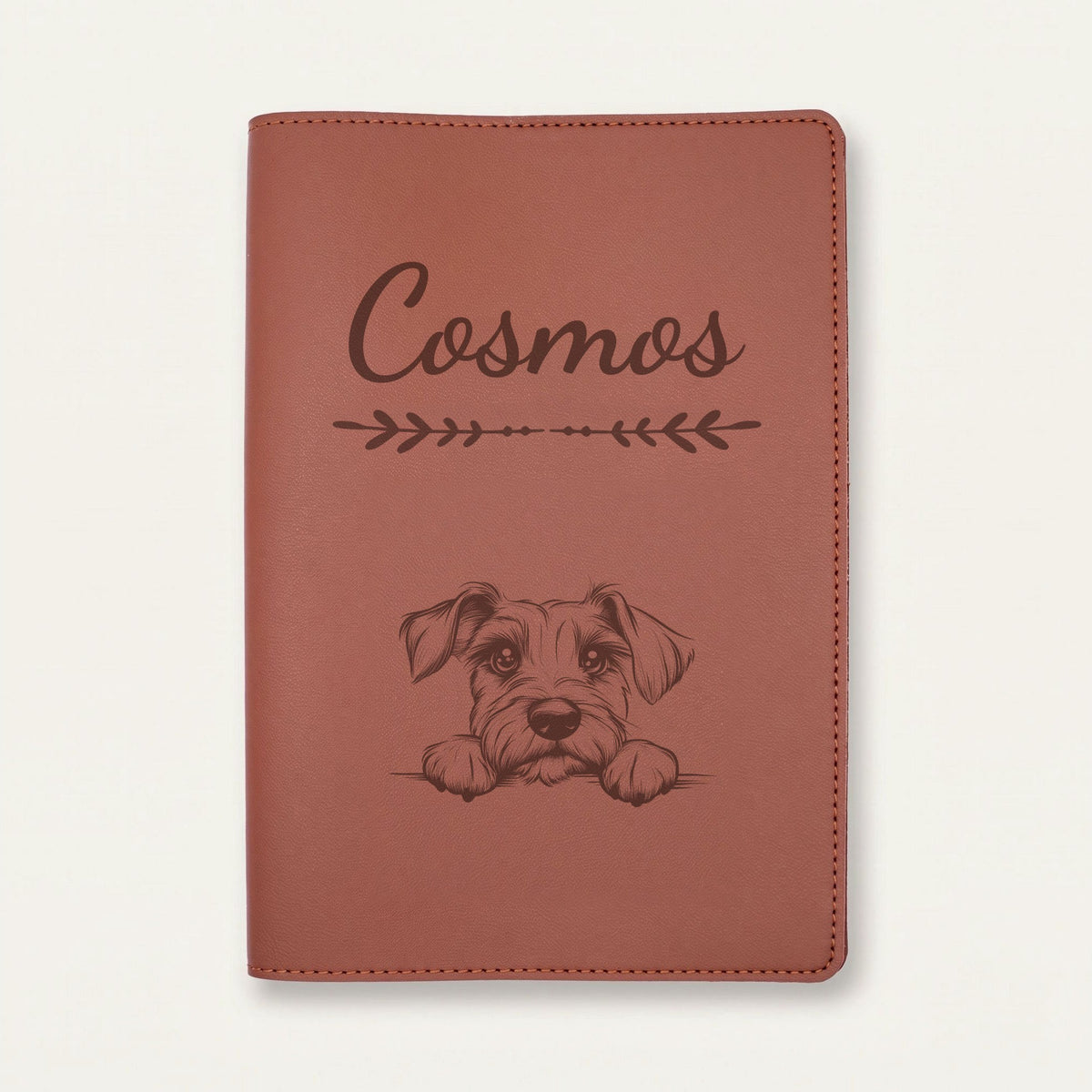 Protège carnet de santé chien personnalisé – Schnauzer nain — Chocolat — Flèche — gravure « Cosmos »