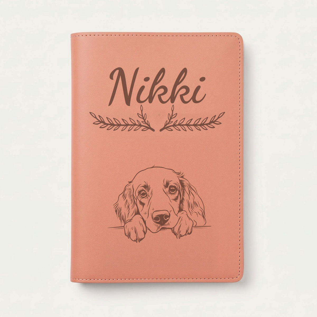 Protège carnet de santé chien personnalisé – Setter anglais — Terracotta — Bouquet — gravure « Nikki »