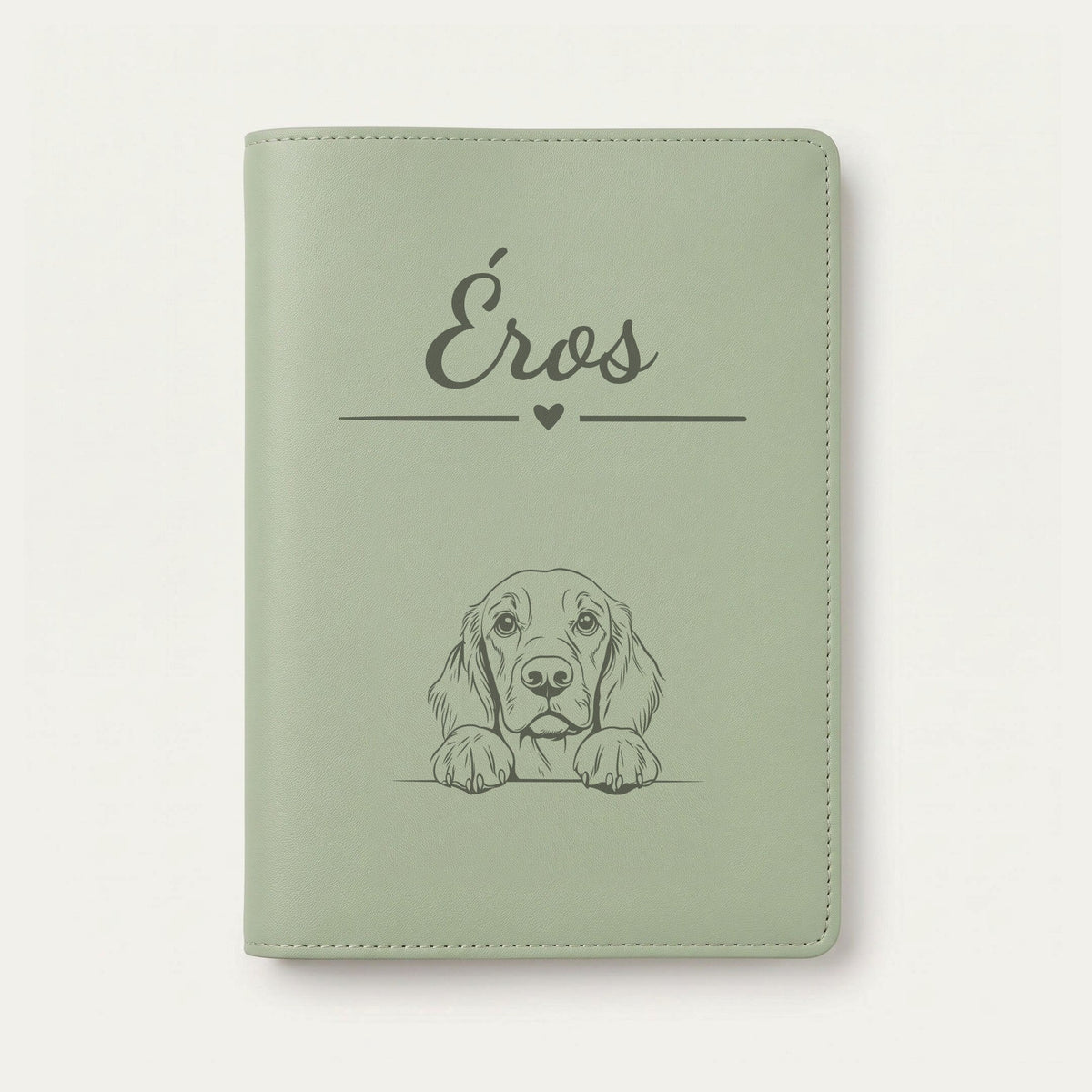 Protège carnet de santé chien personnalisé – Setter Gordon — Vert sauge — Cœur — gravure « Éros »
