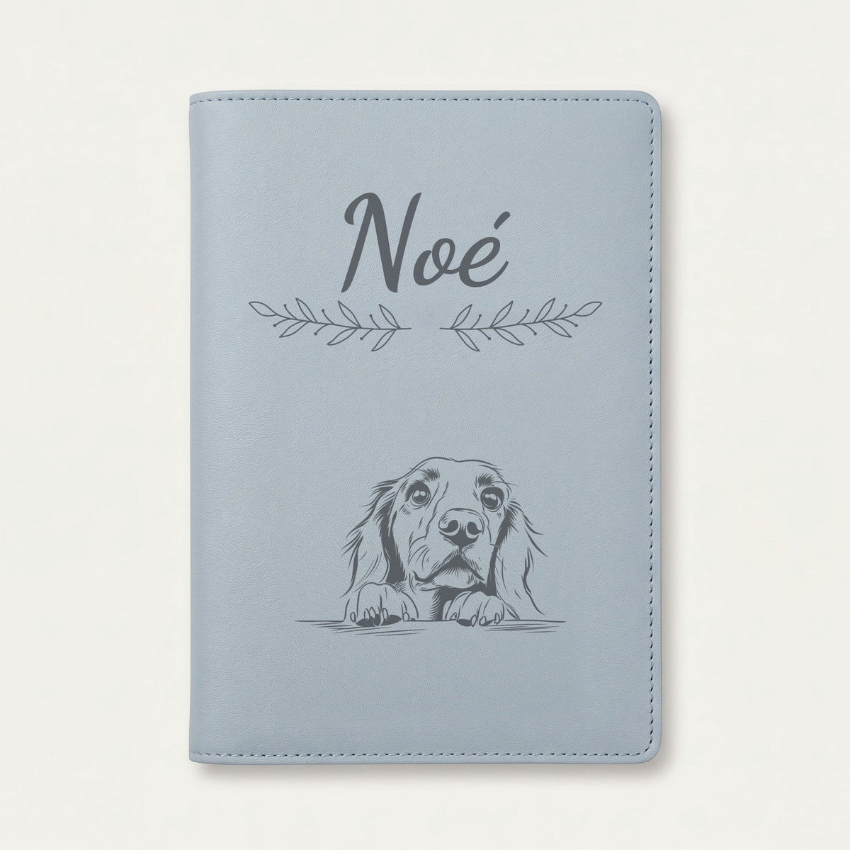 Protège carnet de santé chien personnalisé – Setter irlandais — Bleu nuage — Rameaux — gravure « Noé »