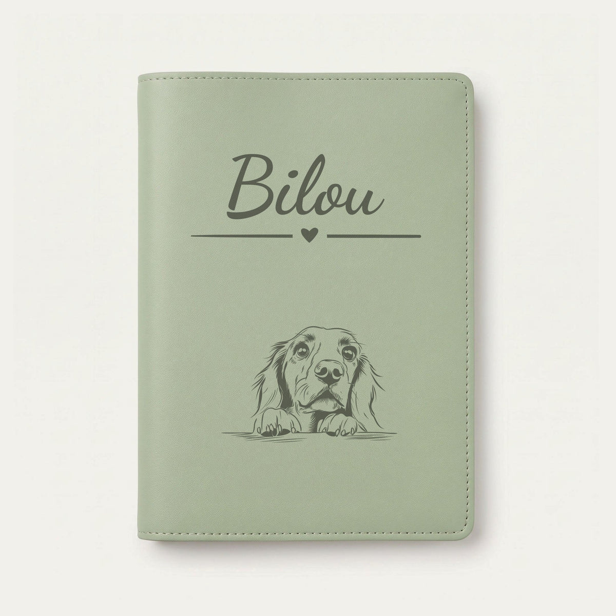 Protège carnet de santé chien personnalisé – Setter irlandais — Vert sauge — Cœur — gravure « Bilou »