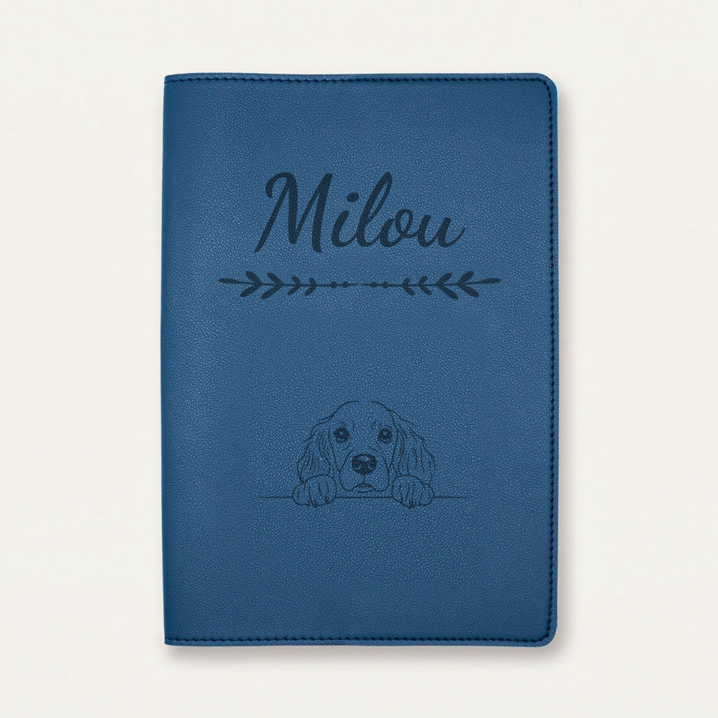 Protège carnet de santé chien personnalisé – Springer anglais — Bleu nuit — Flèche — gravure « Milou »