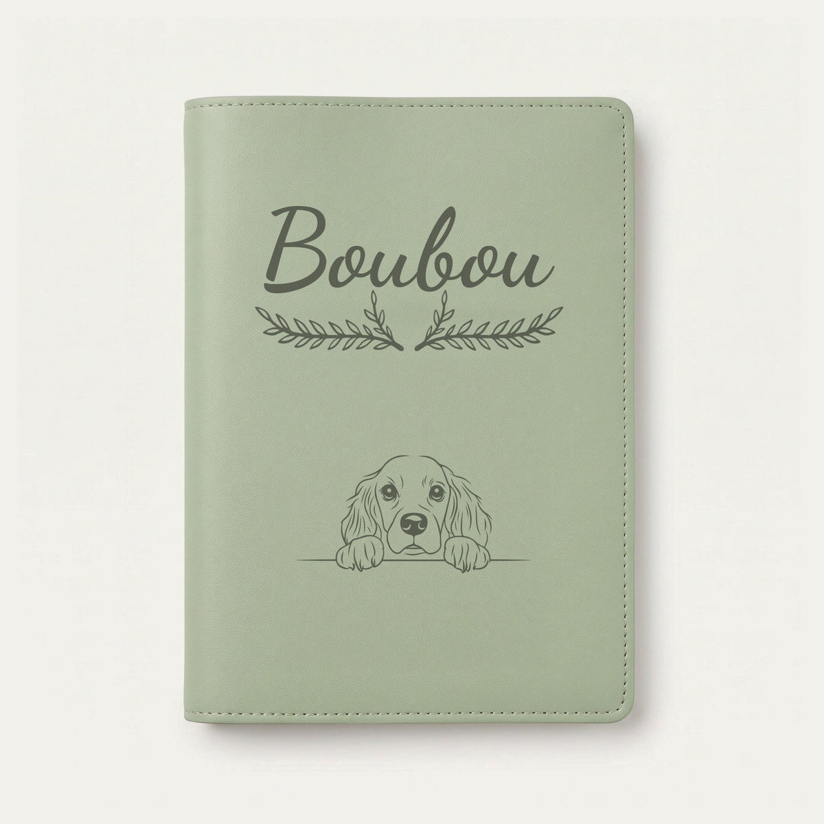 Protège carnet de santé chien personnalisé – Springer anglais — Vert sauge — Bouquet — gravure « Boubou »