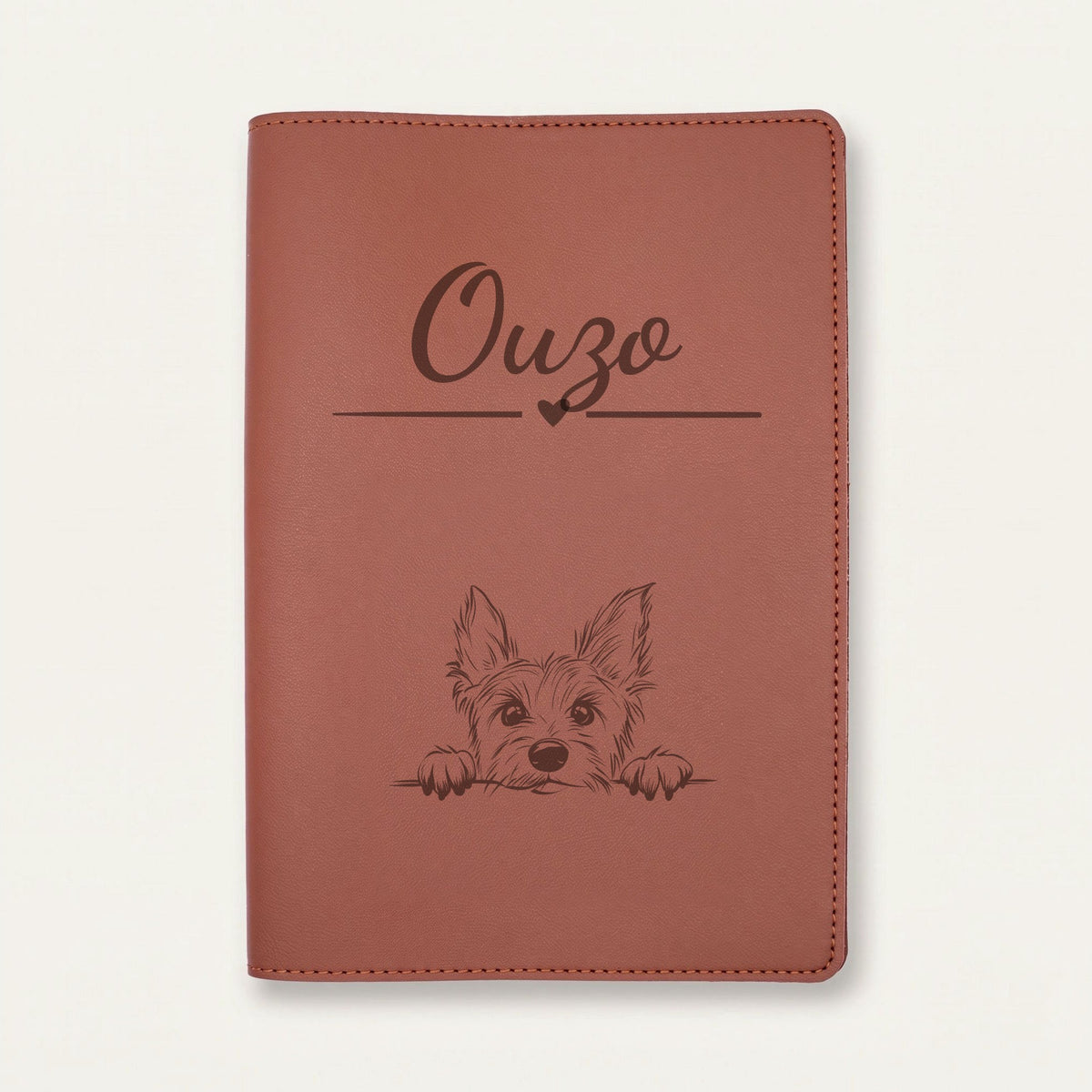 Protège carnet de santé chien personnalisé – Terrier australien — Chocolat — Cœur — gravure « Ouzo »