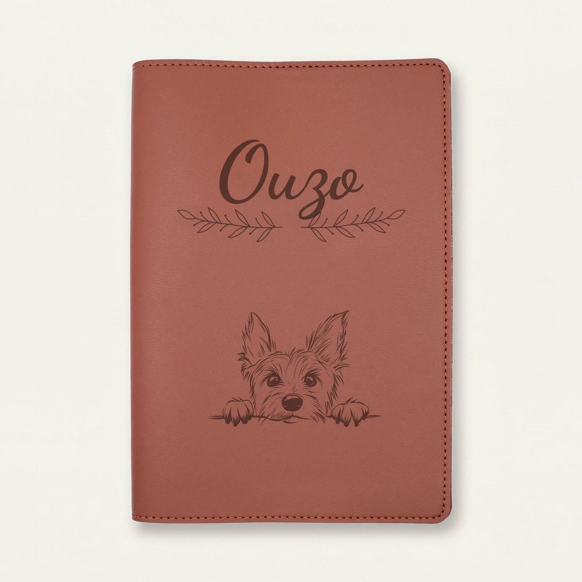 Protège carnet de santé chien personnalisé – Terrier australien — Chocolat — Rameaux — gravure « Ouzo »