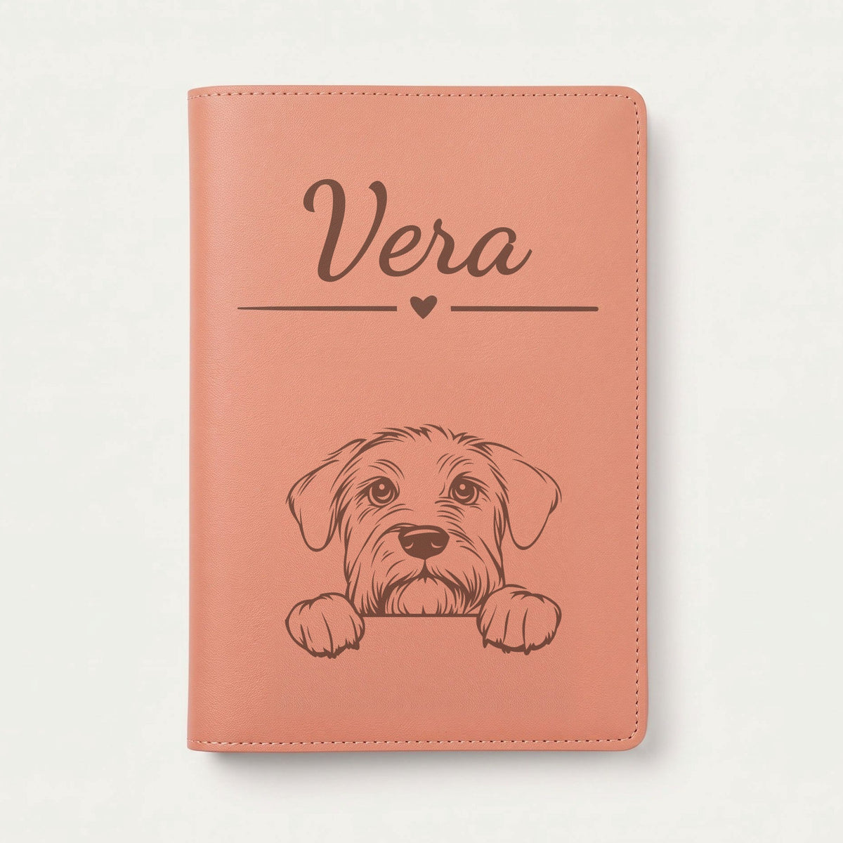 Protège carnet de santé chien personnalisé – Terrier noir russe — Terracotta — Cœur — gravure « Vera »