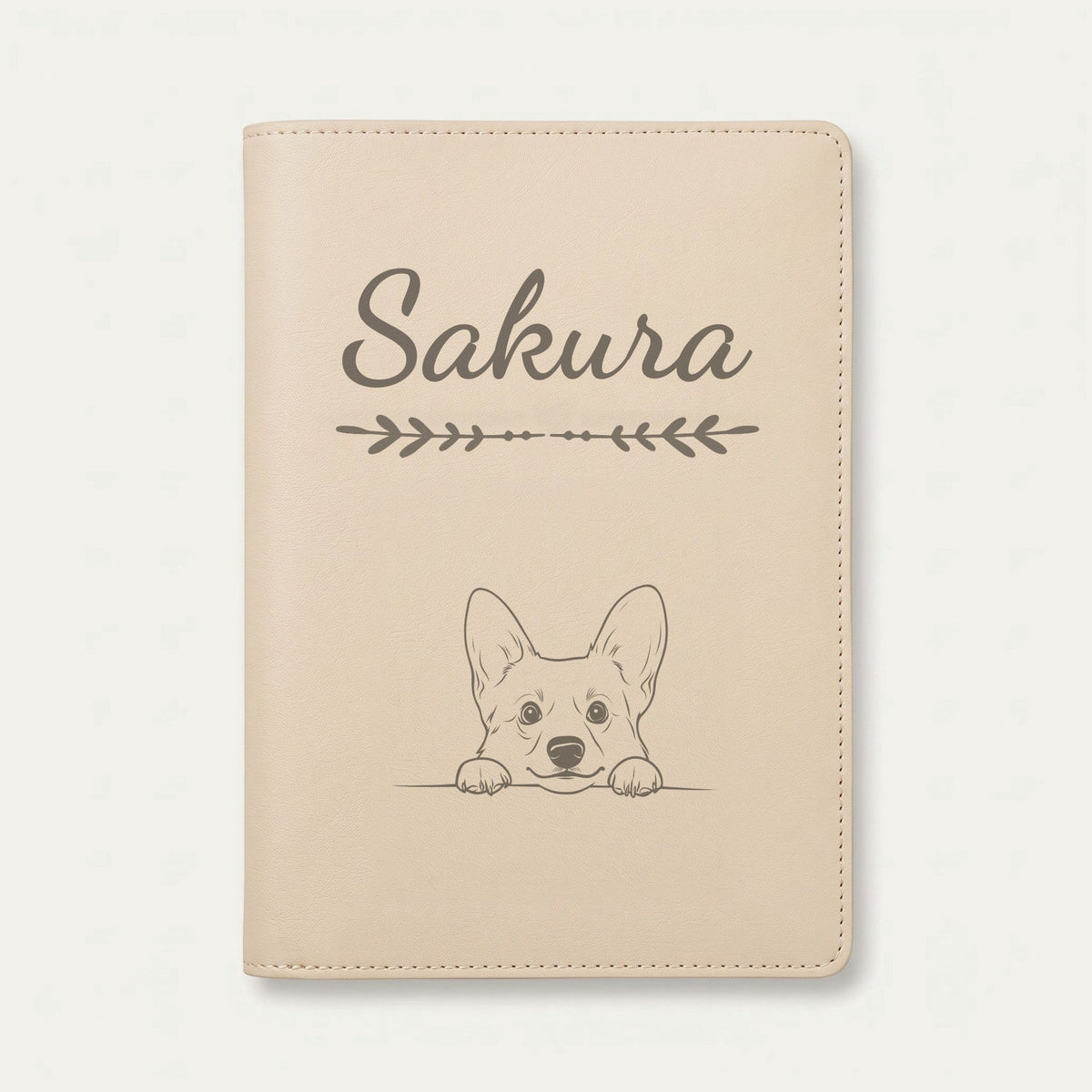 Protège carnet de santé chien personnalisé – Welsh corgi cardigan — Crème vanille — Flèche — gravure « Sakura »