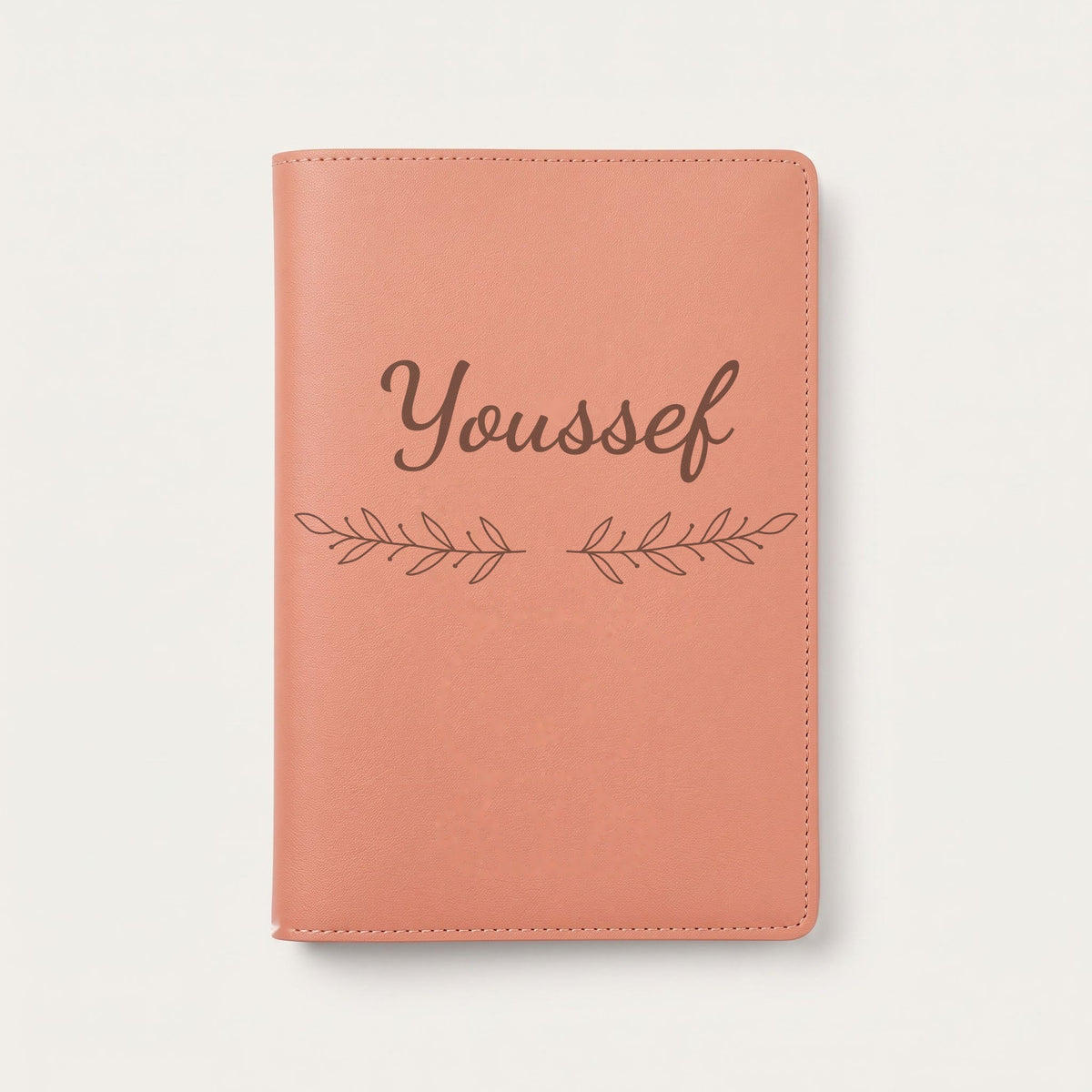 Protège carnet de santé personnalisé Youssef — Terracotta — prénom « Youssef » gravé, ornement Rameaux